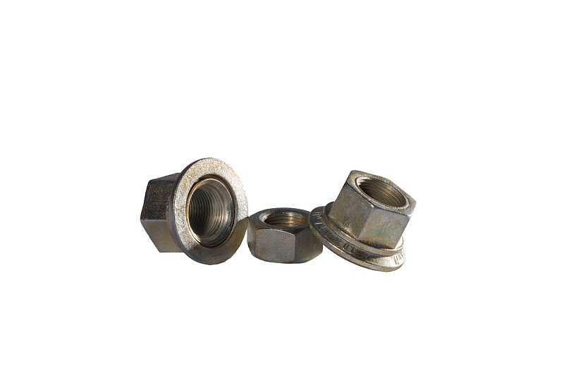 Гайки колесные