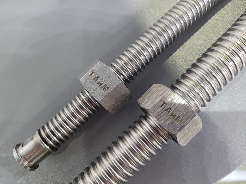 Шланги гибкие гофрированные из нержавеющей стали Шланги гибкие гофрированные из нержавеющей стали